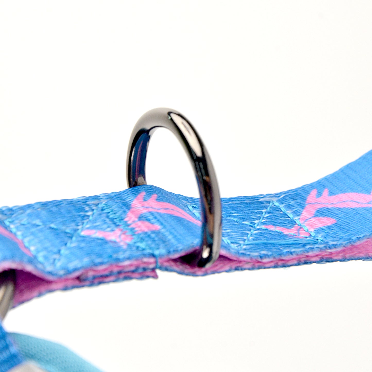 Royal Pets 7 Pcs Set Pet Accessories Pet Harness, Leashes, Collars, Seat Belt, Bow Tie, Bandana & Poop Bag Holder